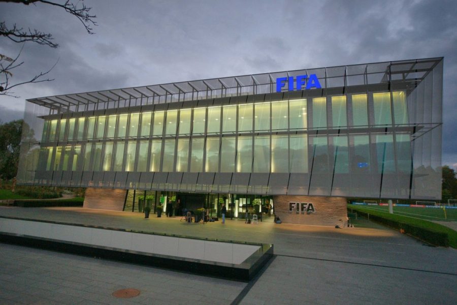 découvrez tout sur le troisième mercato fifa : nouveautés, transferts marquants et stratégies des clubs. restez informé des dernières tendances et analyses du marché des joueurs dans le monde du football.