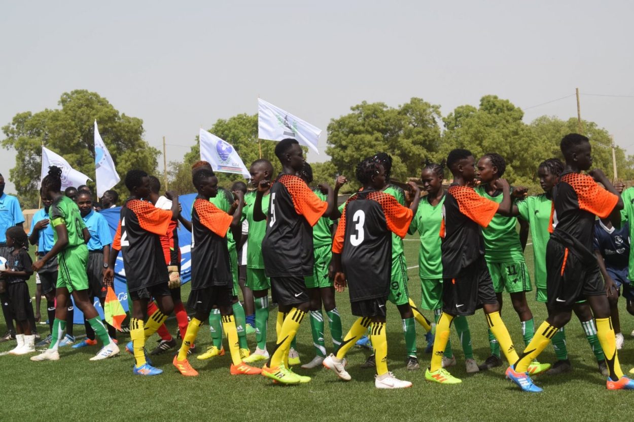 découvrez l'univers passionnant du football soudanais, ses équipes emblématiques, ses joueurs talentueux et l'impact de ce sport sur la culture soudanaise. plongez dans les actualités, les analyses et les événements marquants du football au soudan.